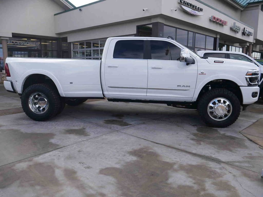 New 2026 RAM 3500 Limited image 31