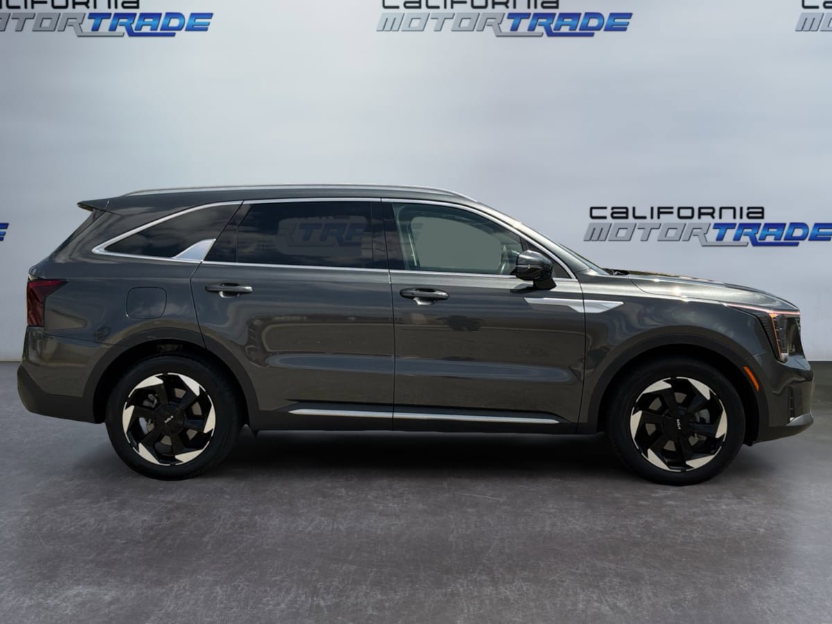 Used 2025 Kia Sorento EX w/ EX Panoramic Sunroof Package AWD/4WD image 4