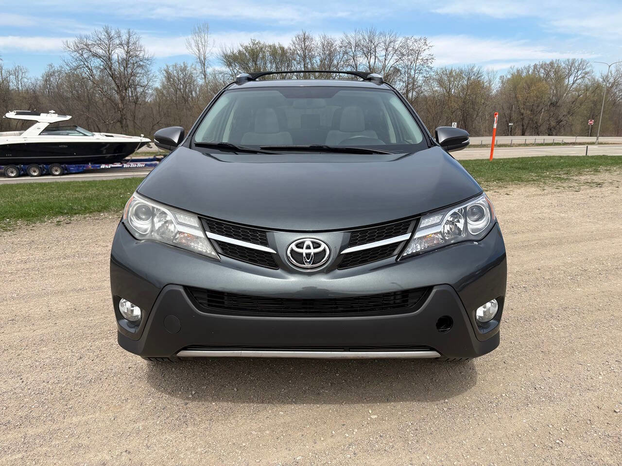 Used 2015 Toyota RAV4 XLE AWD/4WD image 3