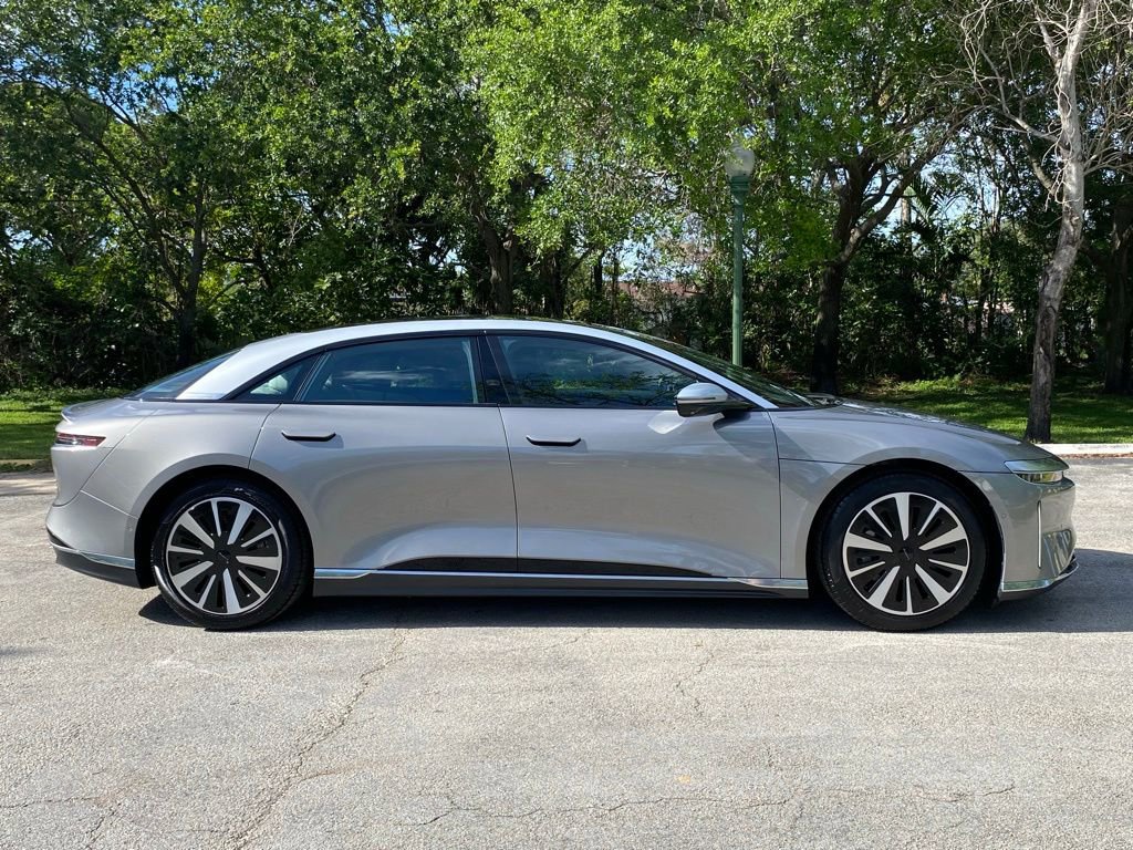 Used 2023 Lucid Air Touring image 9
