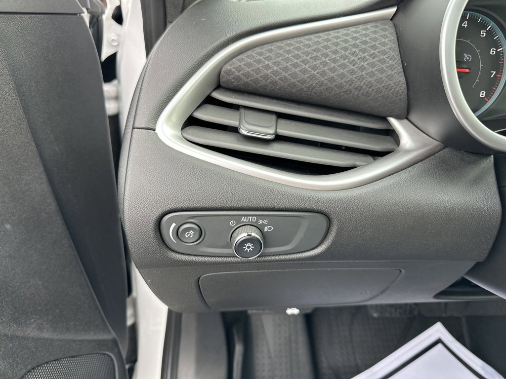 Used 2019 Chevrolet Malibu RS image 17