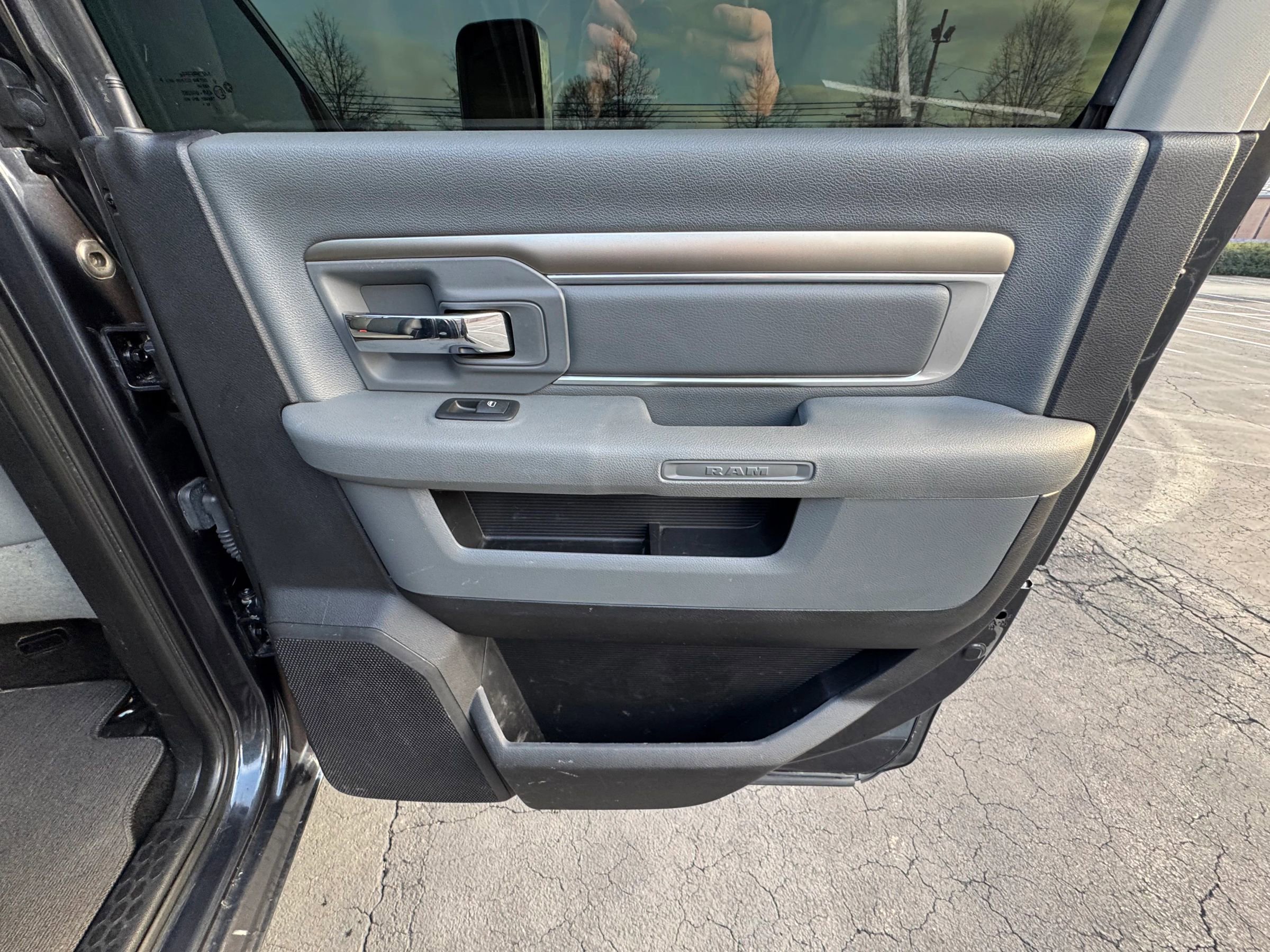 Used 2016 RAM 2500 SLT AWD/4WD image 21