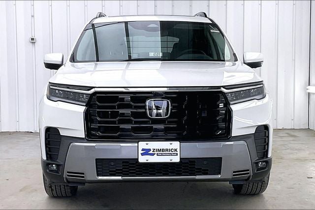 New 2026 Honda Pilot Touring image 3