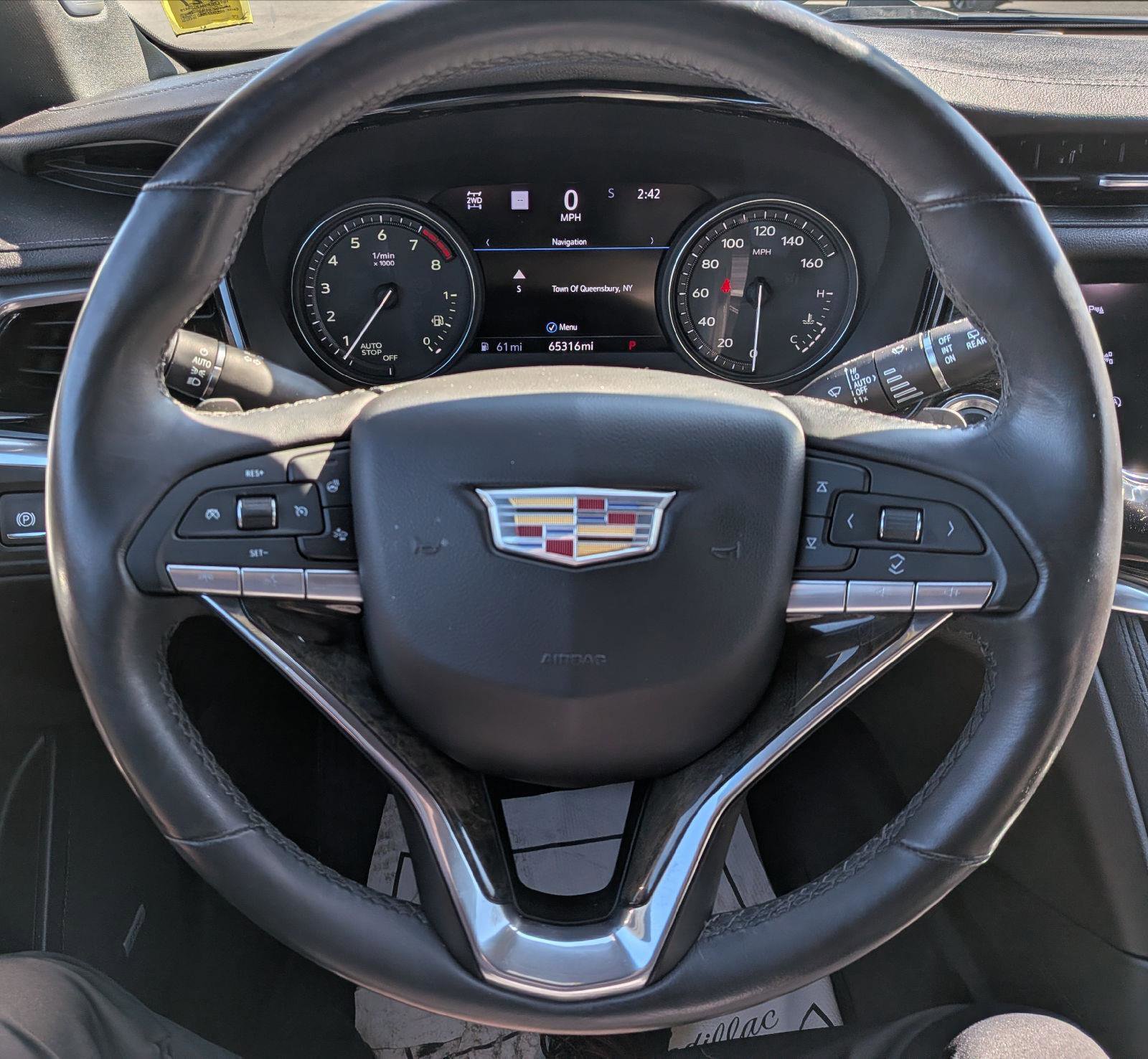 Used 2020 Cadillac XT6 Premium Luxury AWD/4WD image 15