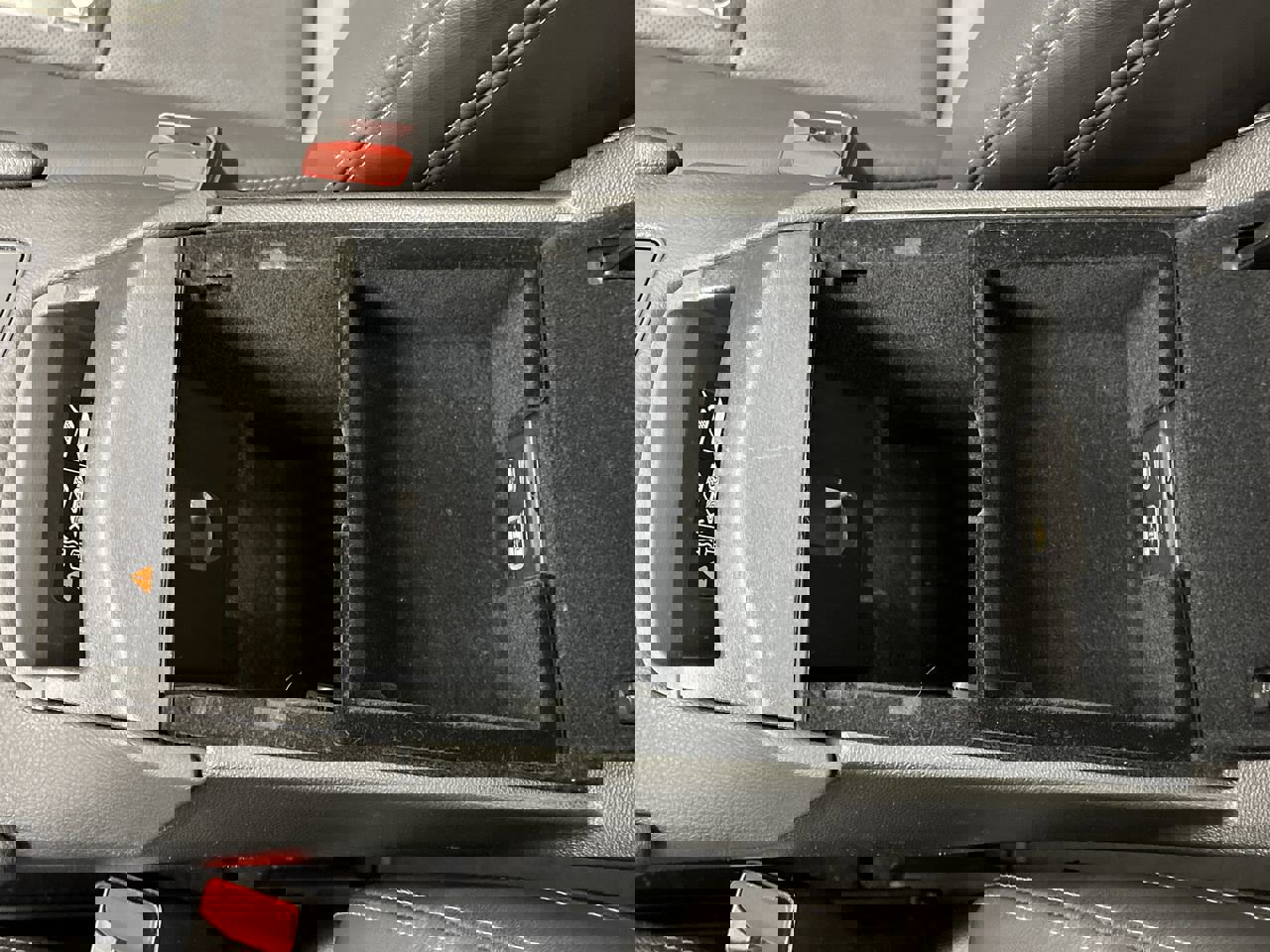 Certified 2025 Cadillac XT5 Premium Luxury image 28