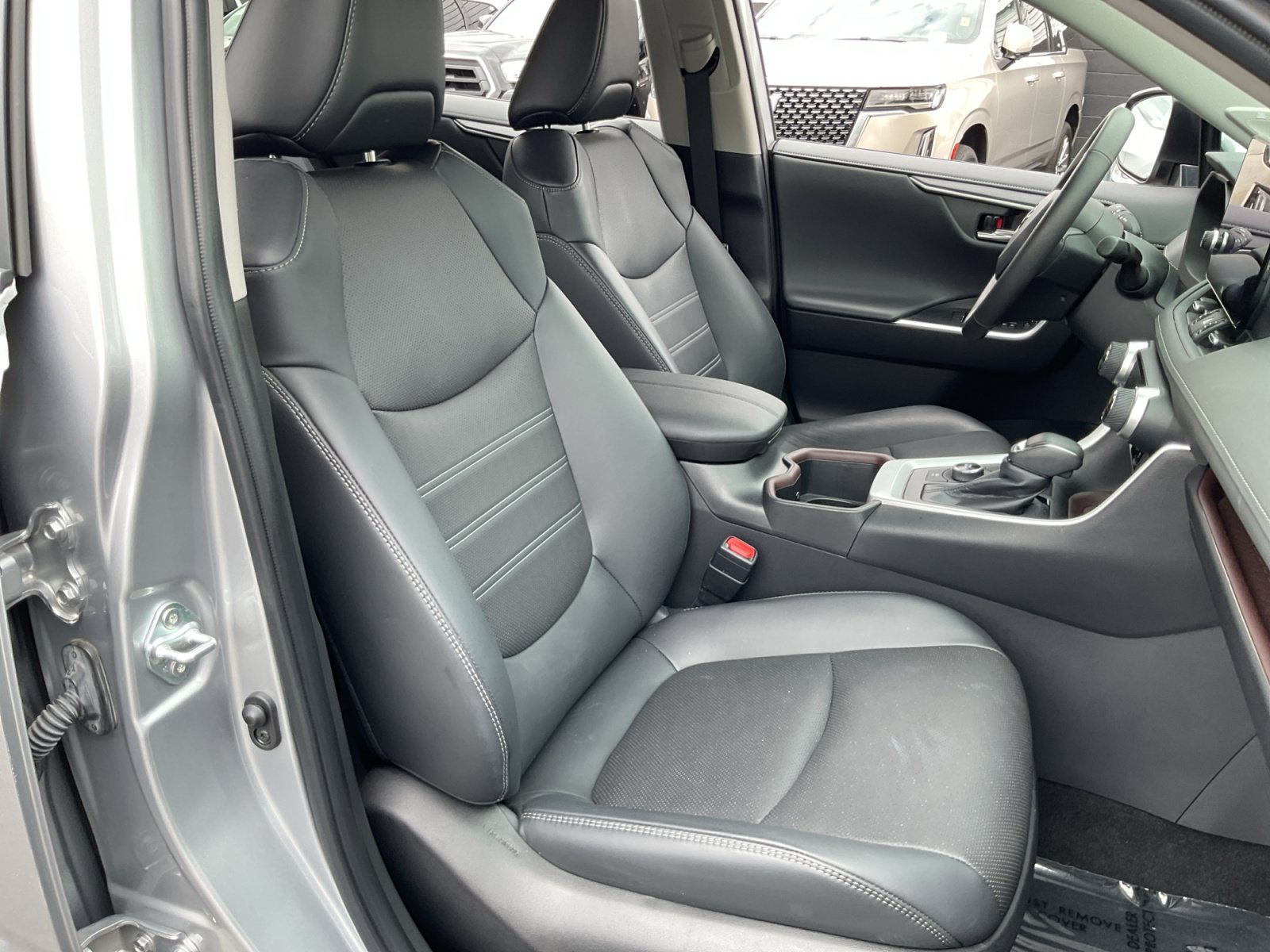 Used 2024 Toyota RAV4 Limited AWD/4WD image 21