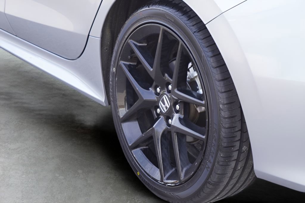 Used 2025 Honda Civic Sport image 11