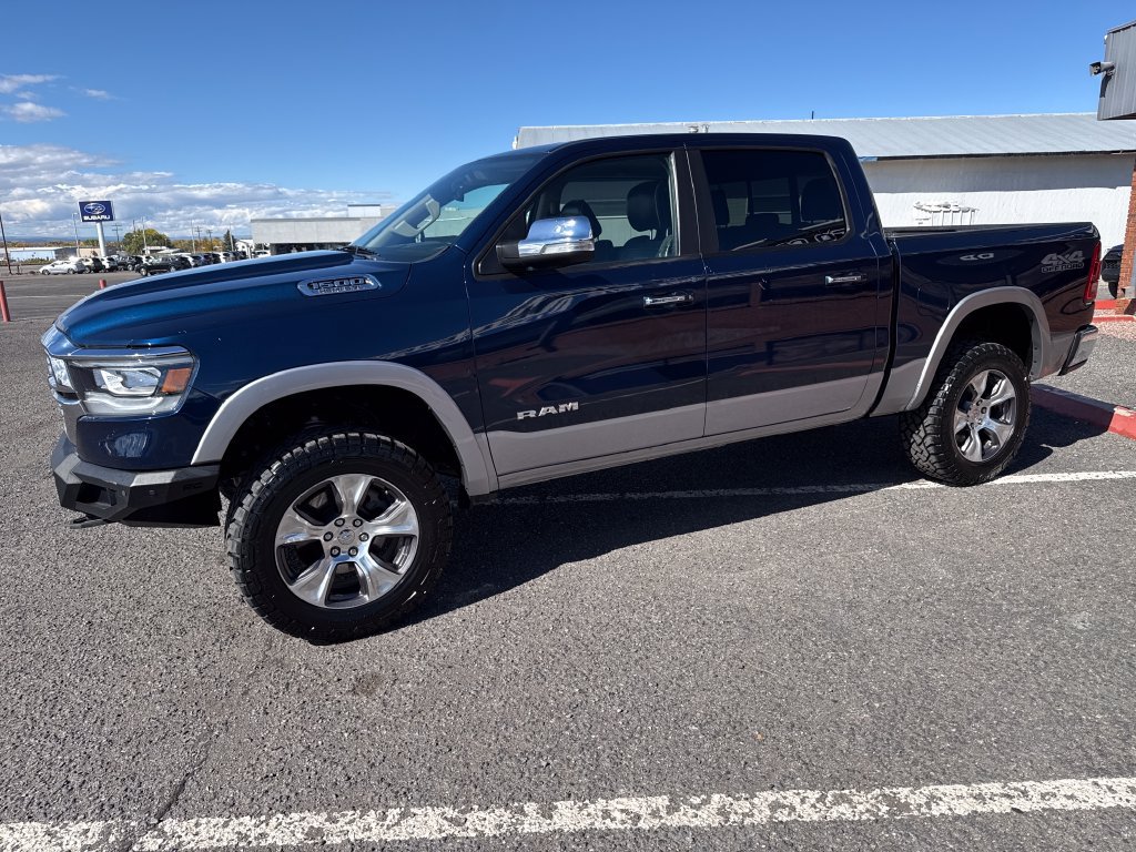 Used 2019 RAM 1500 Laramie w/ Off Road Group AWD/4WD image 3