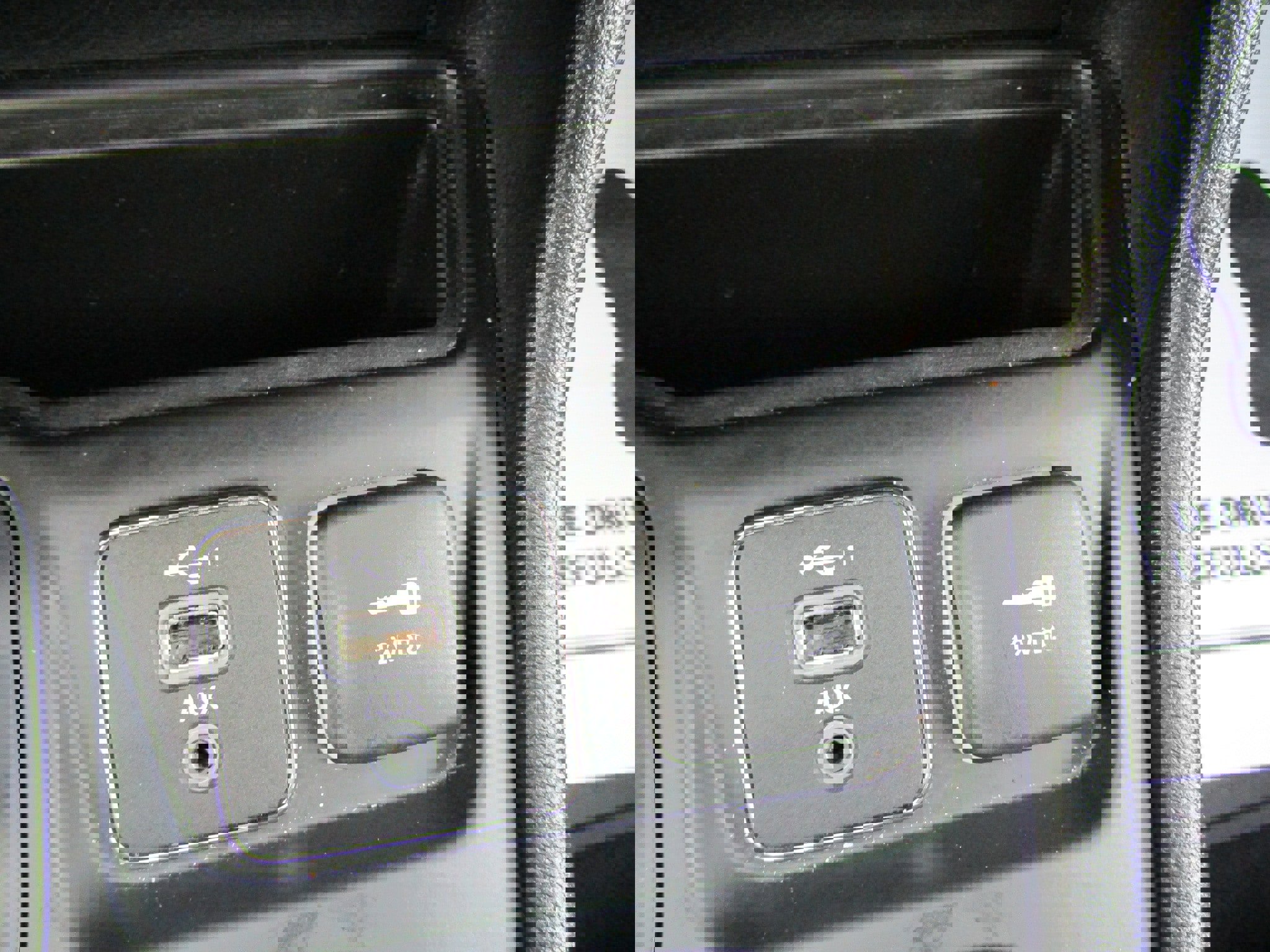 Used 2019 Jeep Cherokee Limited w/ Luxury Group image 33