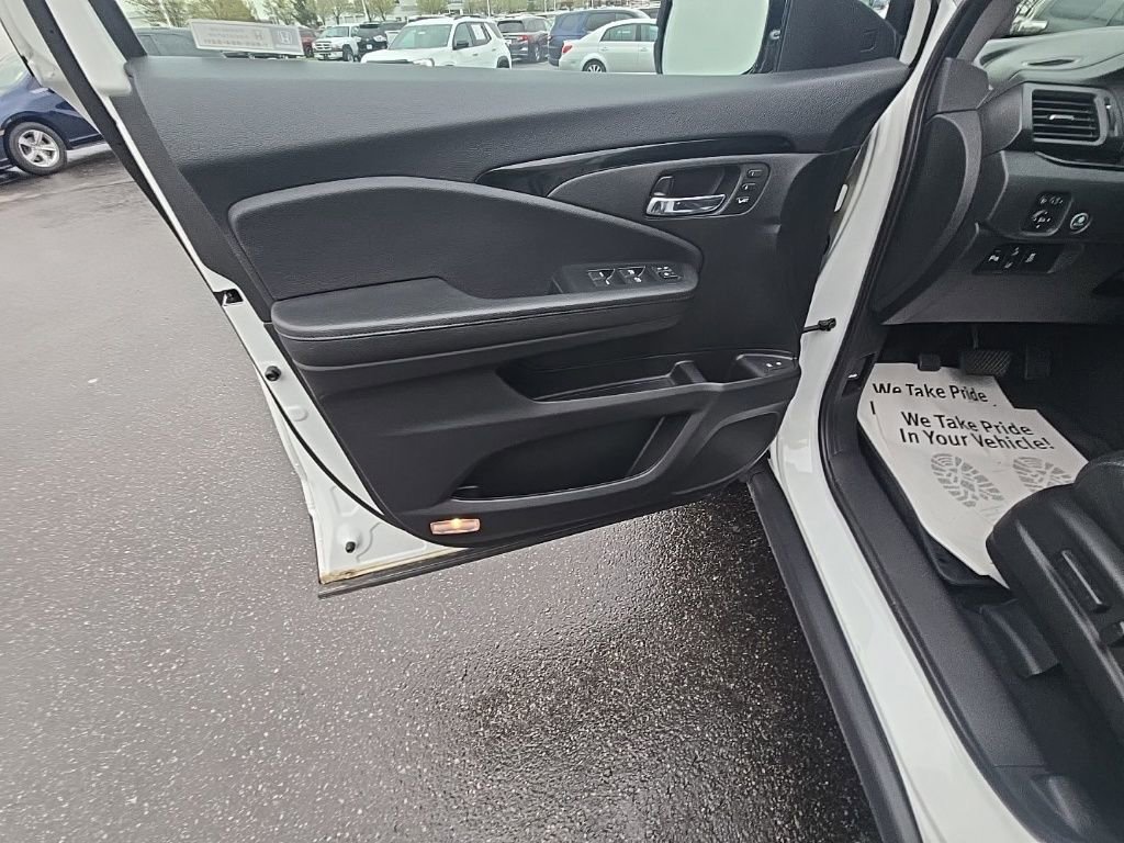 Certified 2022 Honda Pilot Elite image 13
