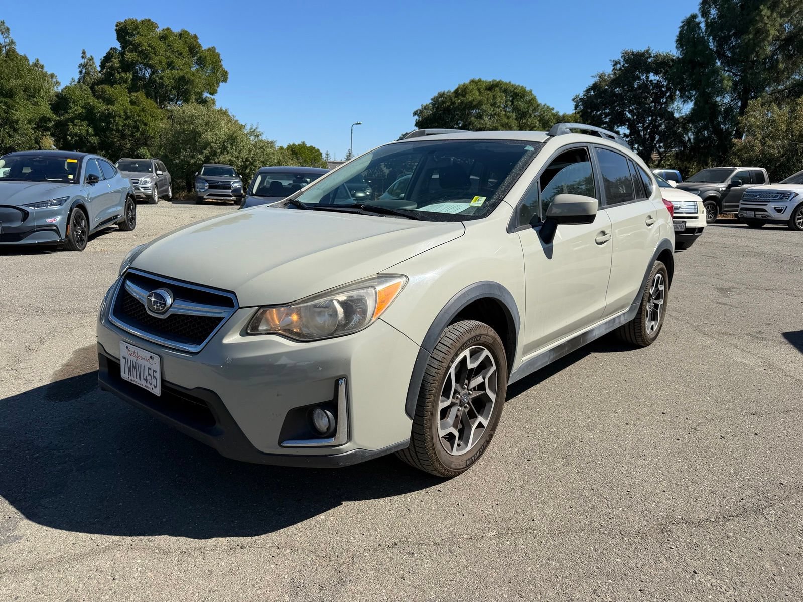 Used 2017 Subaru Crosstrek 2.0i Premium AWD/4WD image 1