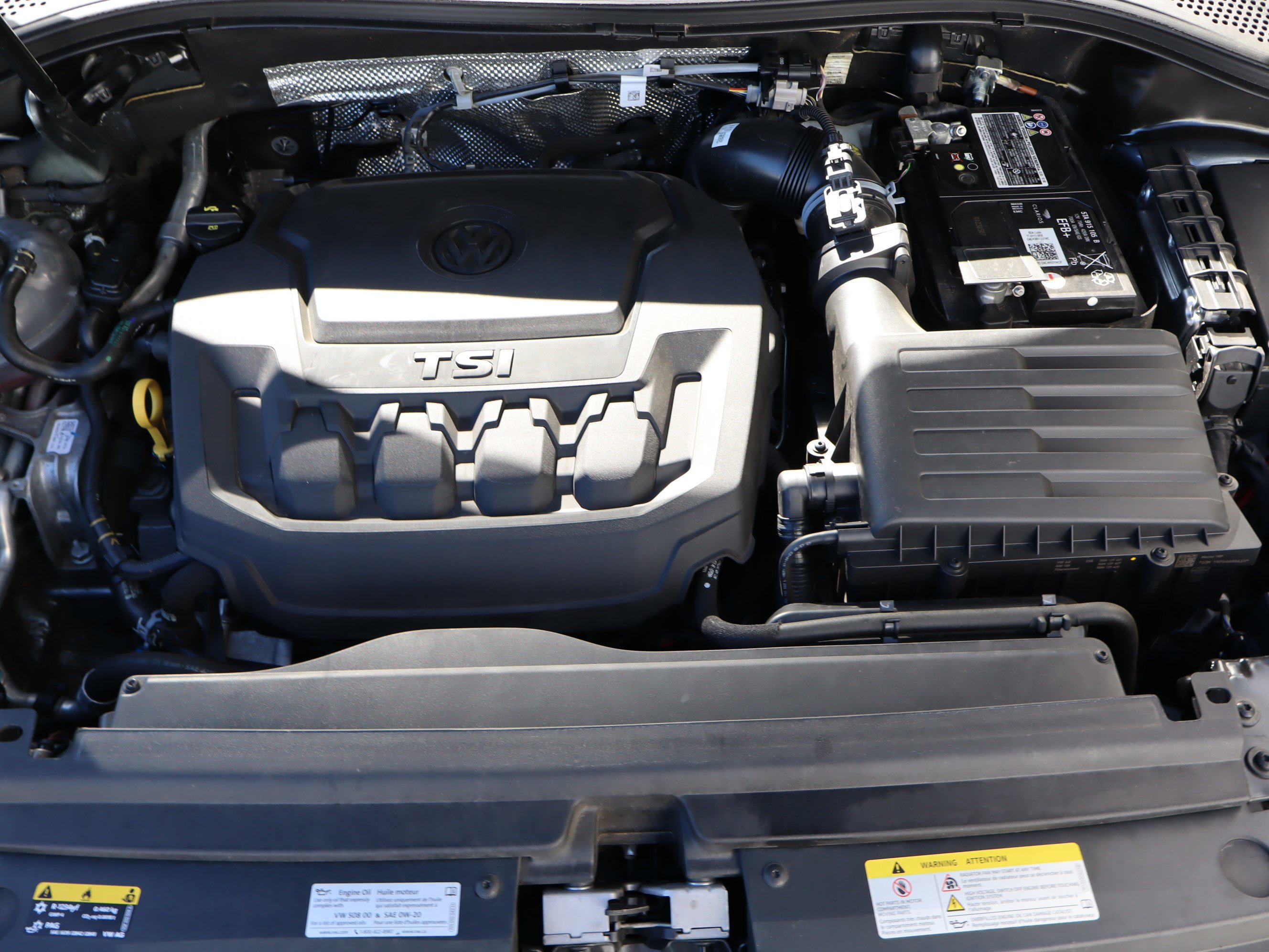 Used 2023 Volkswagen Tiguan SE R-Line image 43