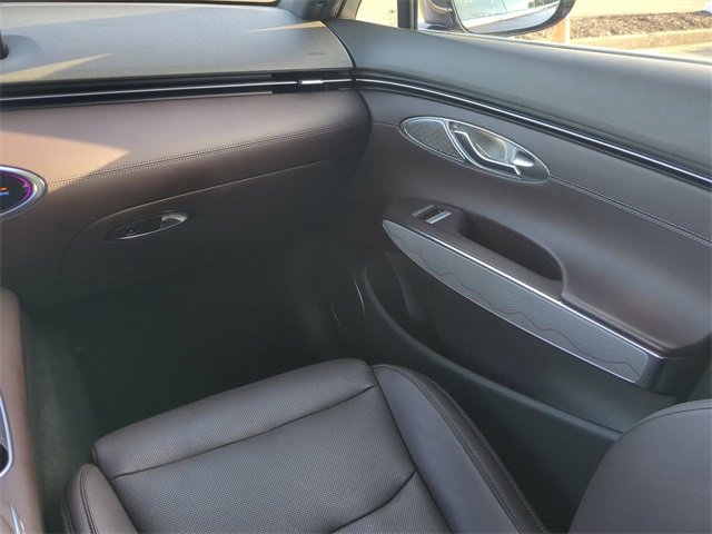 Used 2023 Genesis GV70 2.5T w/ Advanced Package image 16