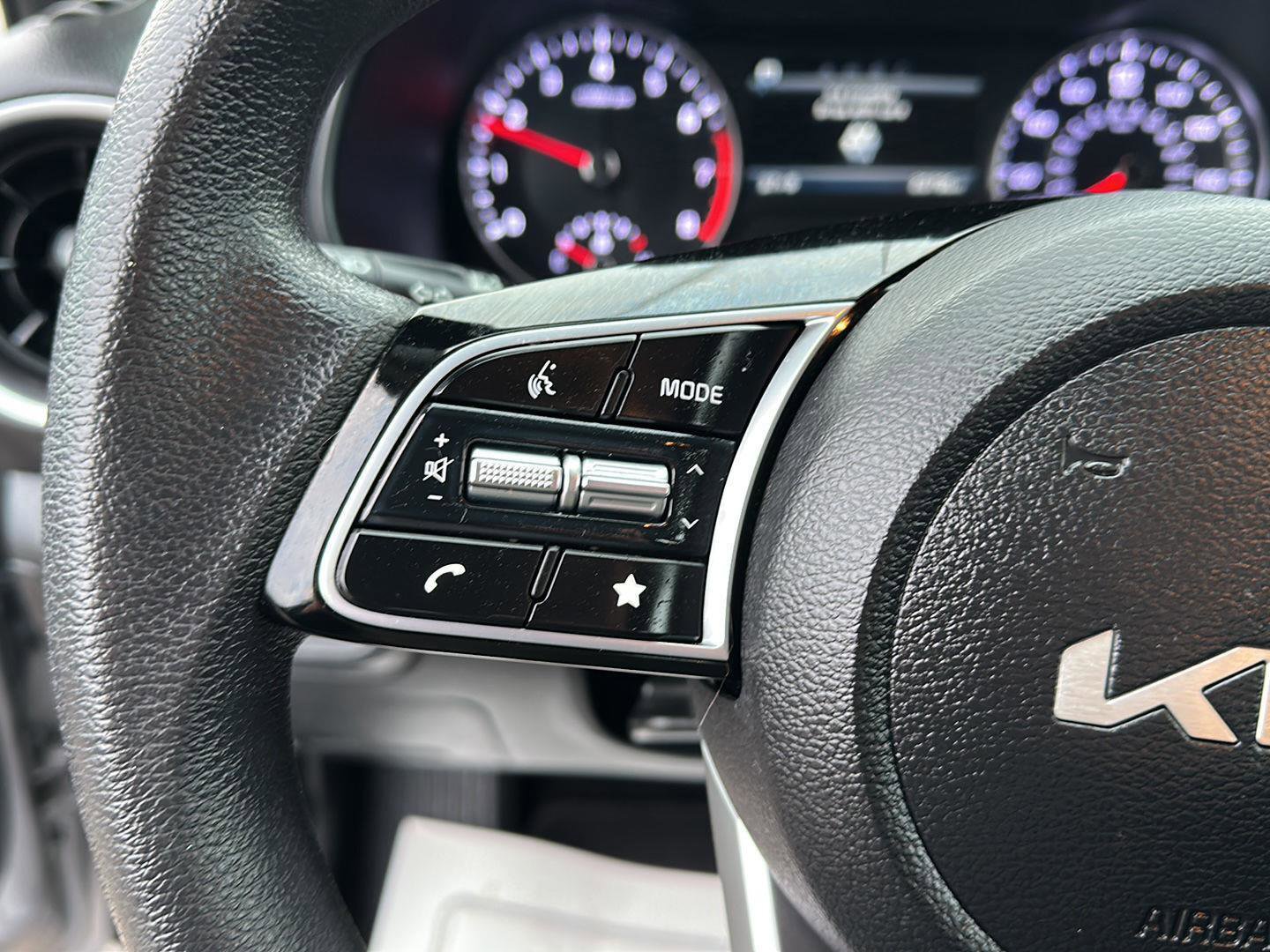 Used 2023 Kia Forte LXS image 23