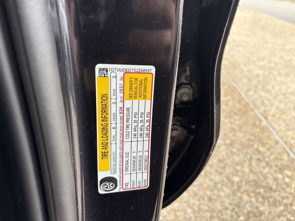 Certified 2025 GMC Sierra 1500 SLT image 34