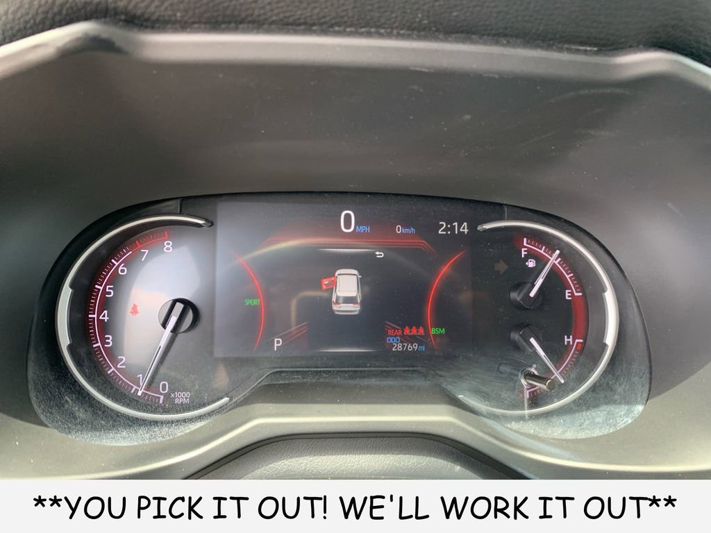 Used 2025 Toyota RAV4 XLE AWD/4WD image 14