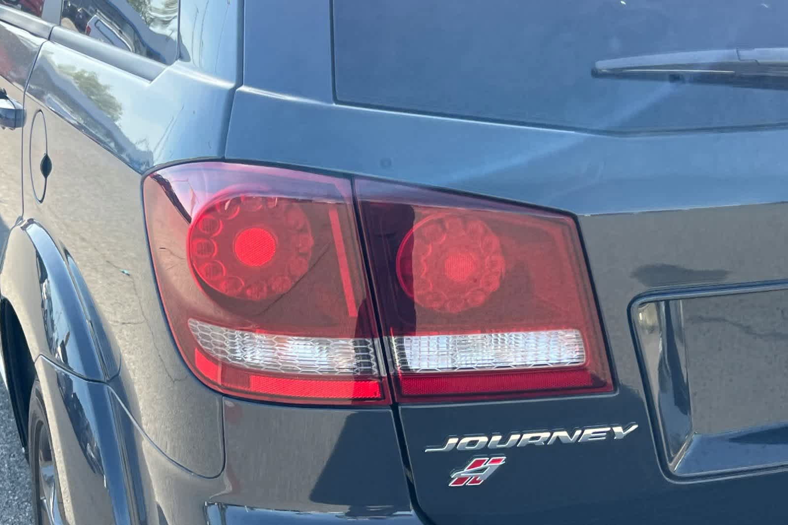 Used 2018 Dodge Journey Crossroad AWD/4WD image 19