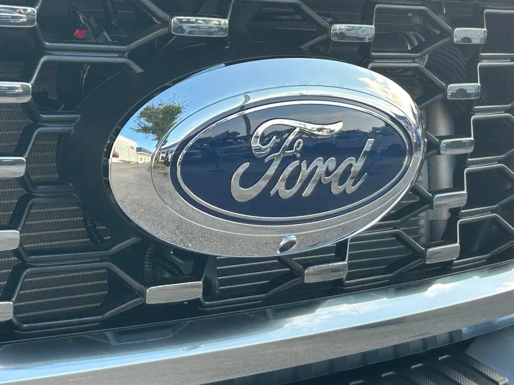 New 2026 Ford F350 Platinum AWD/4WD image 21