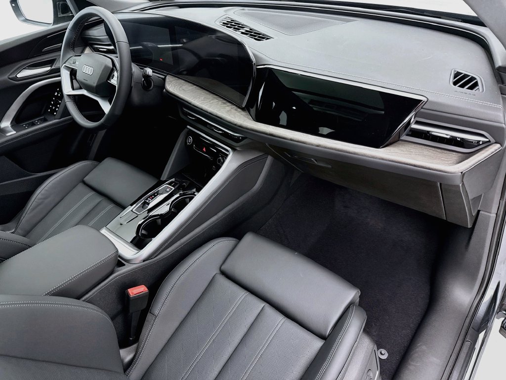 New 2026 Audi Q5 Premium AWD/4WD image 17
