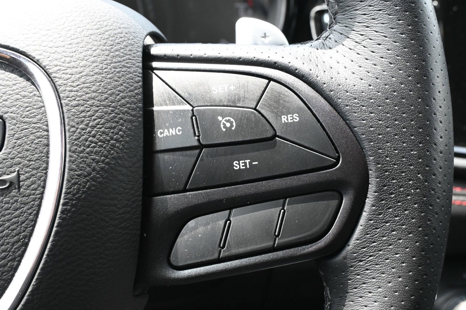 Used 2025 Dodge Durango GT RWD image 14