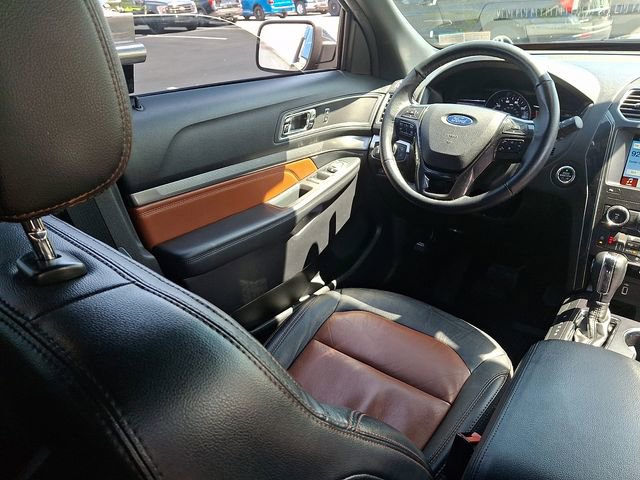 Certified 2019 Ford Explorer XLT w/ Equipment Group 202A AWD/4WD image 17