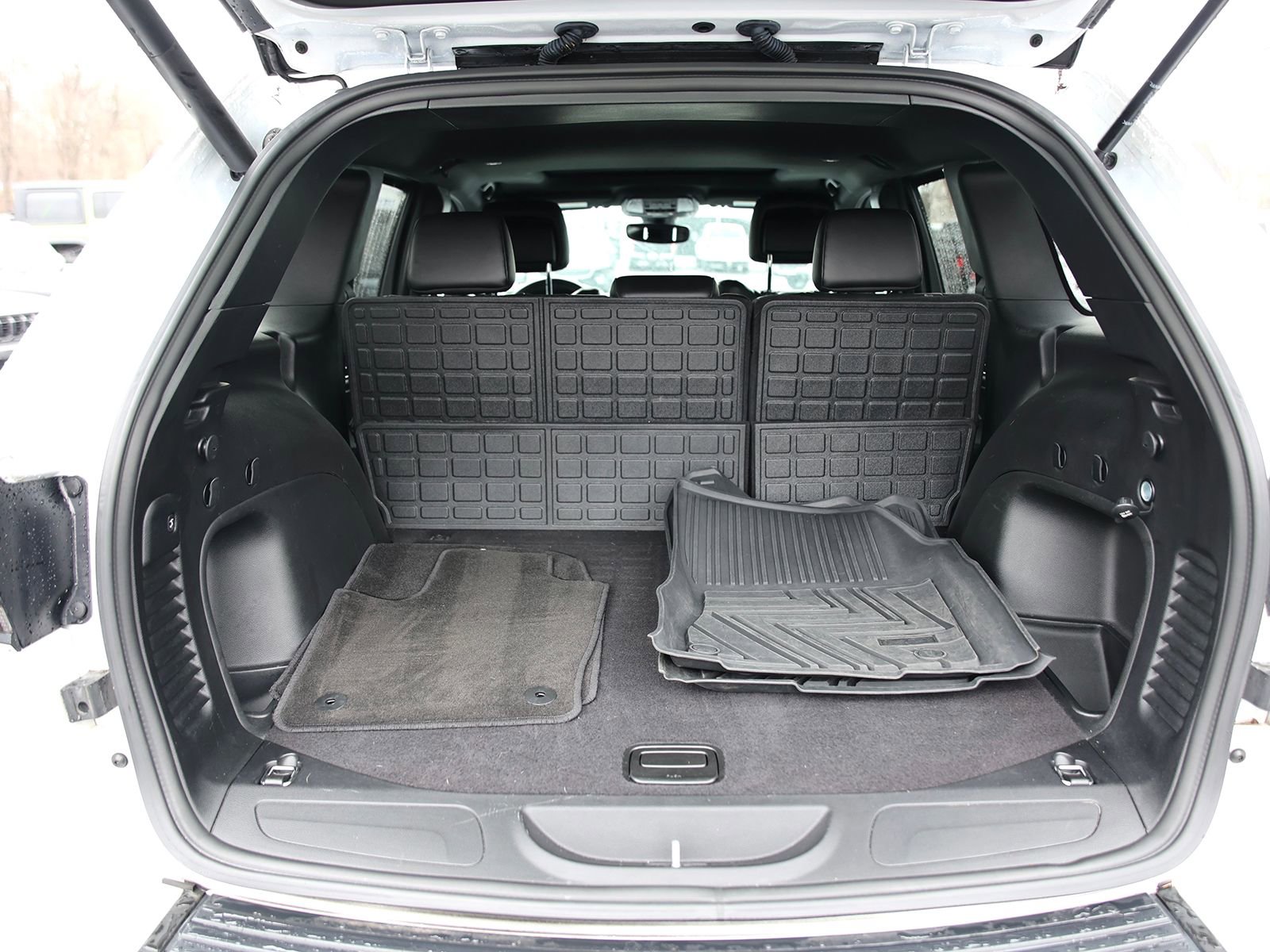 Used 2022 Jeep Grand Cherokee Limited image 14