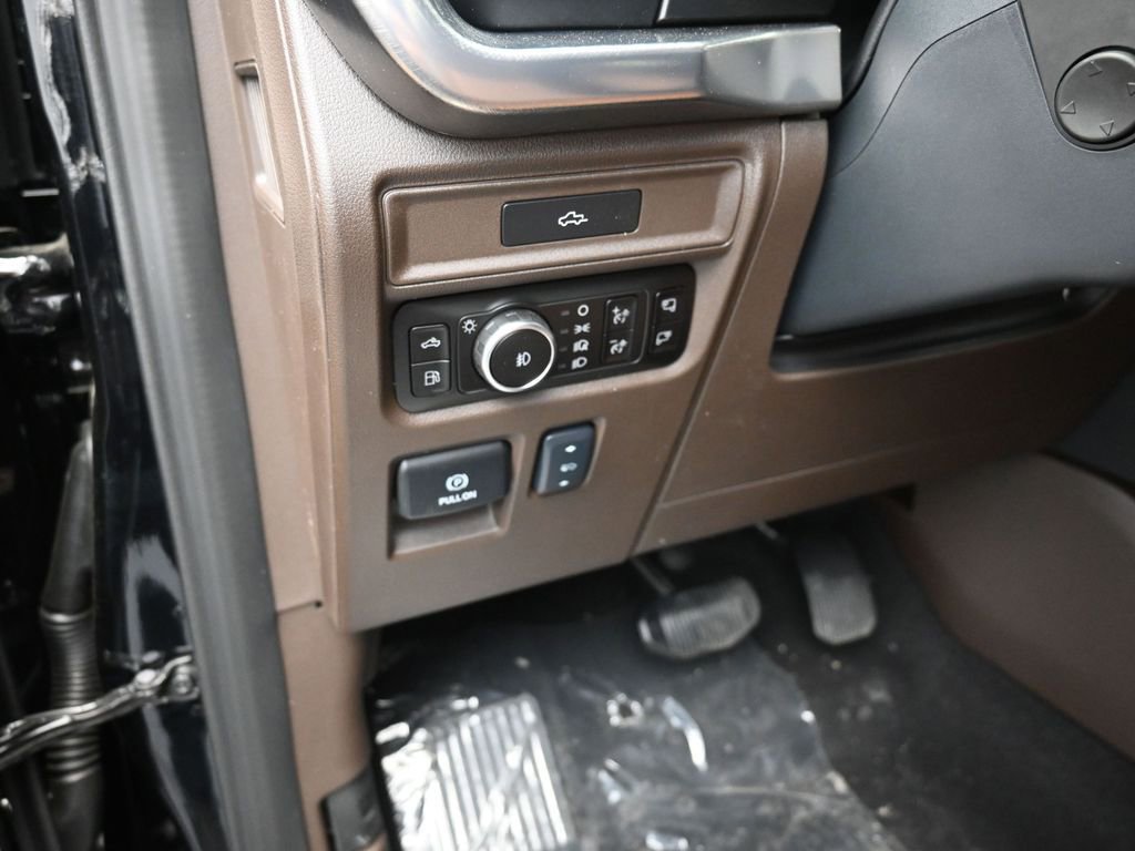 New 2026 Ford F150 King Ranch w/ Equipment Group 601A High AWD/4WD image 13