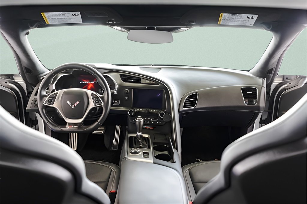 Used 2015 Chevrolet Corvette Z06 w/ 3LZ Preferred Equipment Group image 7