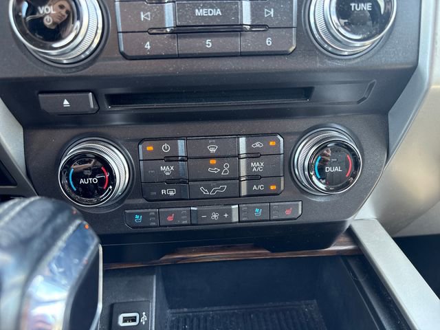 Used 2018 Ford F150 Lariat w/ Equipment Group 502A Luxury AWD/4WD image 23