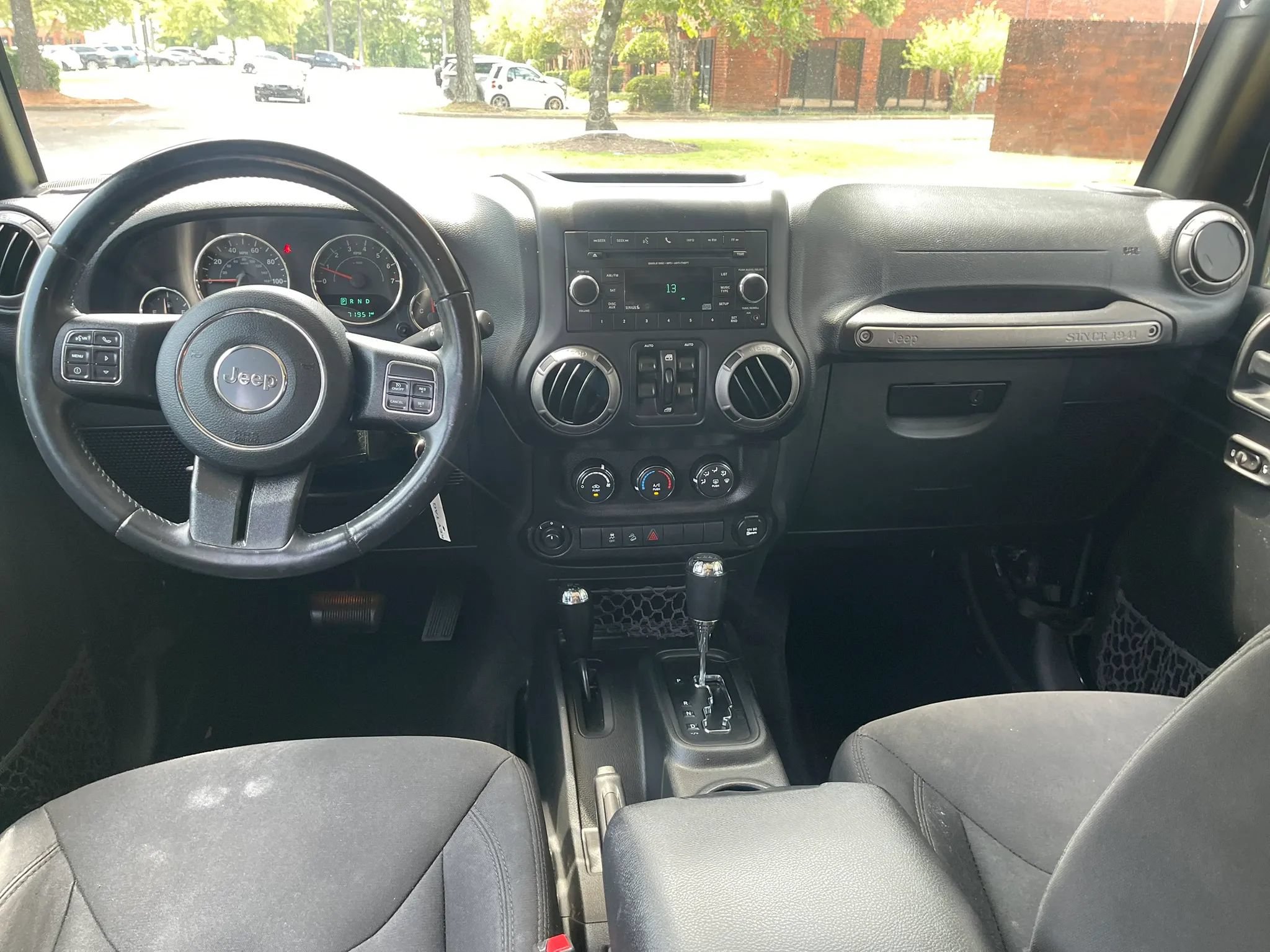 Used 2017 Jeep Wrangler Unlimited Sport w/ Quick Order Package 24S AWD/4WD image 16