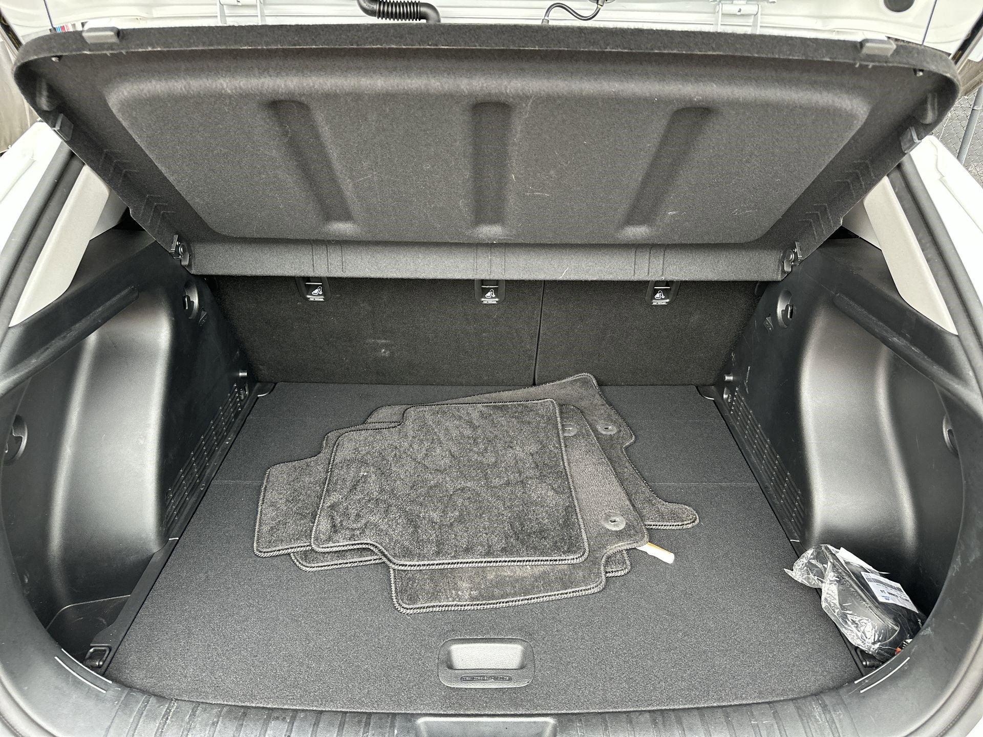 Used 2025 Hyundai Kona SEL image 20