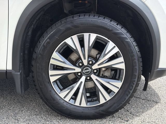 Certified 2023 Nissan Rogue SV w/ SV Premium B Package AWD/4WD image 13