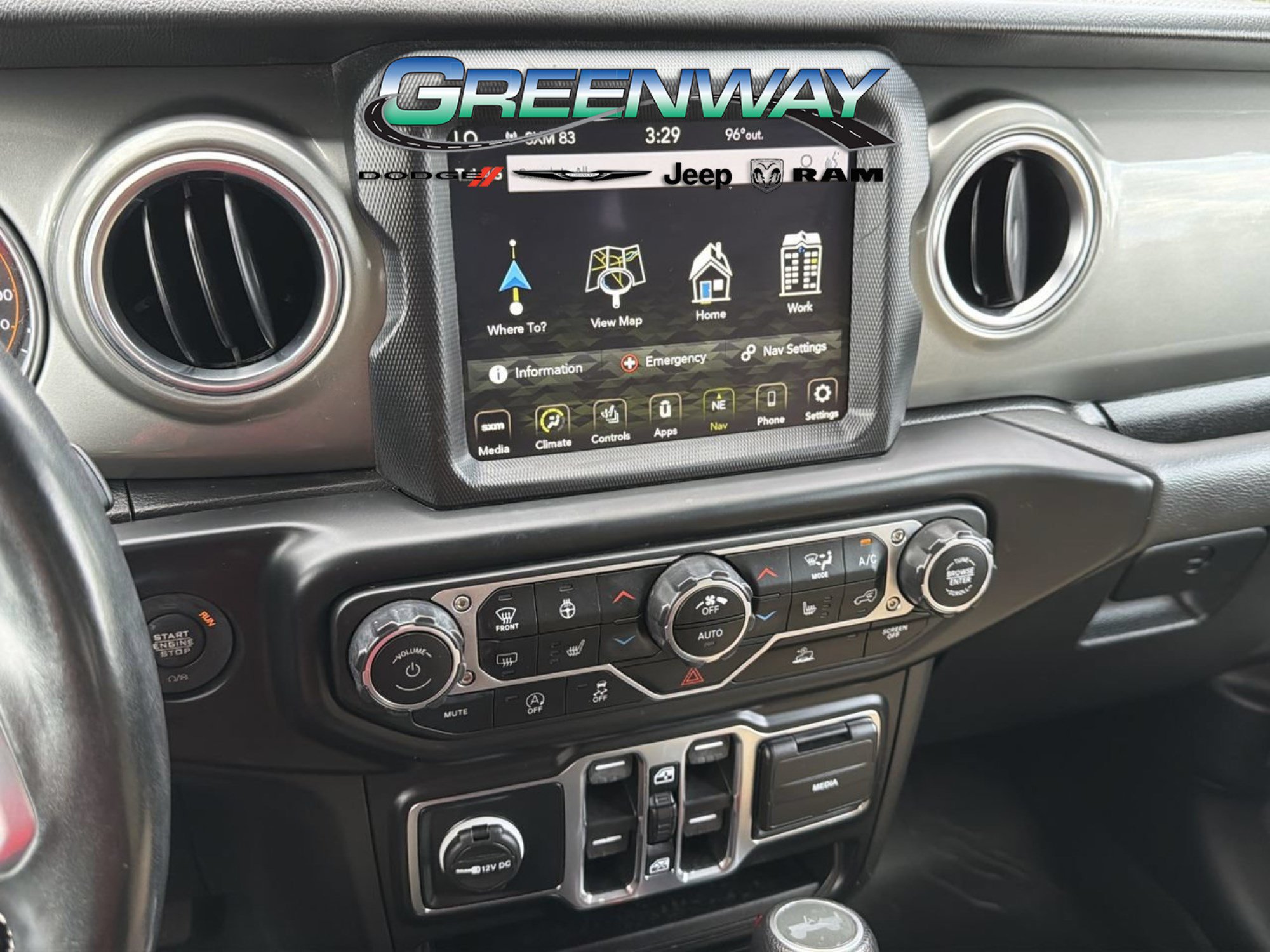 Used 2022 Jeep Wrangler Unlimited Sahara w/ Cold Weather Group AWD/4WD image 17
