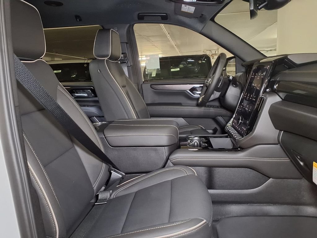 New 2026 GMC Yukon Elevation w/ LPO, Floor Liner Package RWD image 6