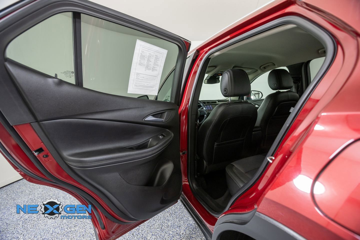 Used 2021 Buick Encore GX Select FWD image 27