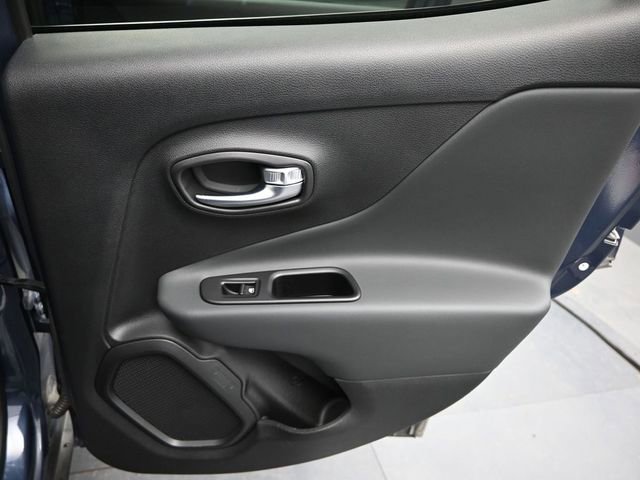 Used 2022 Jeep Renegade Limited AWD/4WD image 21