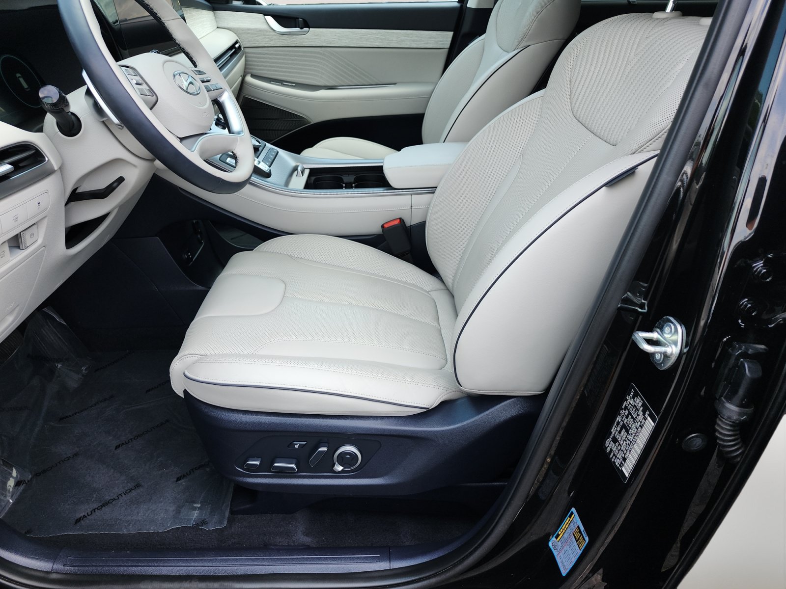 Used 2025 Hyundai Palisade Calligraphy AWD/4WD image 9