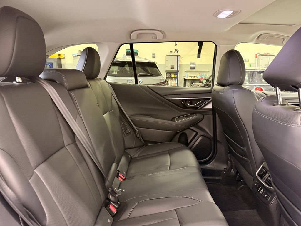 Used 2023 Subaru Outback Touring XT AWD/4WD image 26