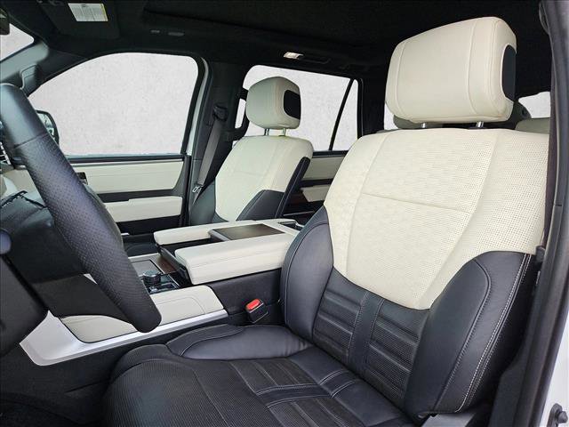 Used 2023 Toyota Sequoia Capstone AWD/4WD image 17