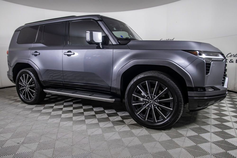 Used 2024 Lexus GX 550 550 Luxury w/ Cold Area Package image 3