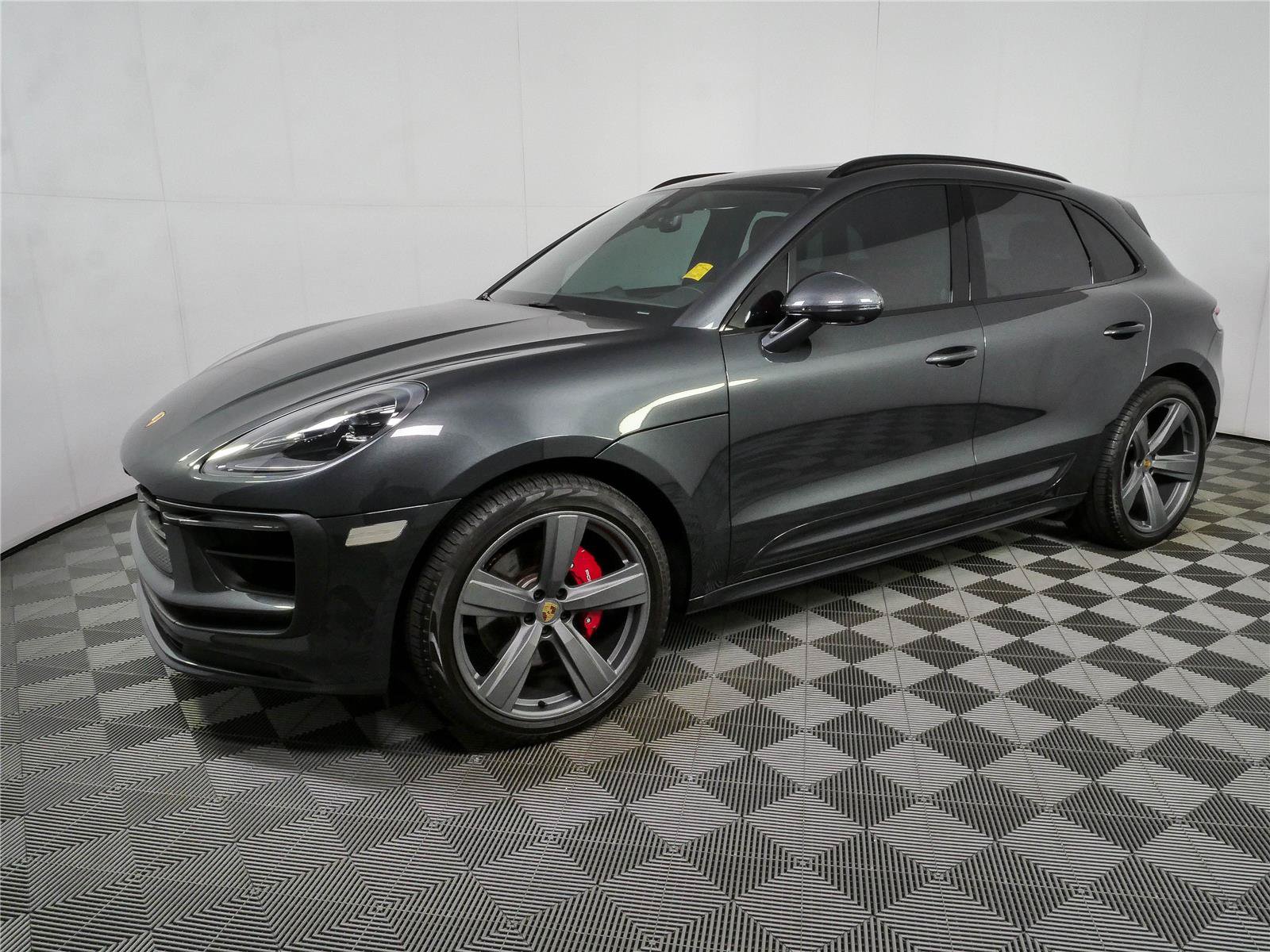 Used 2025 Porsche Macan S AWD/4WD image 29