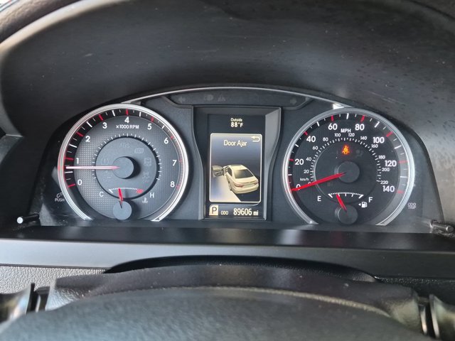 Used 2017 Toyota Camry SE FWD image 19