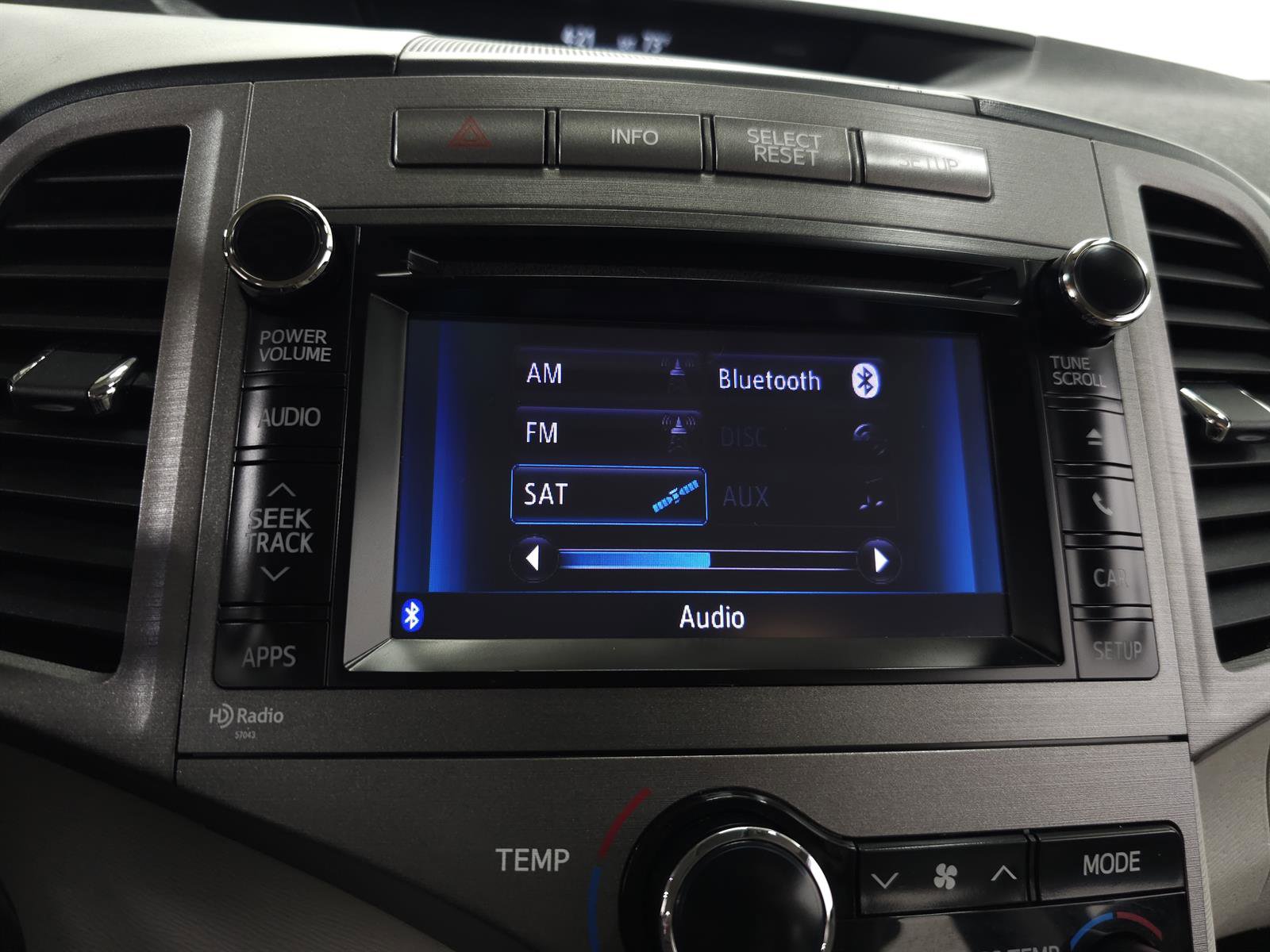 Used 2013 Toyota Venza XLE w/ Tow Prep Pkg image 21