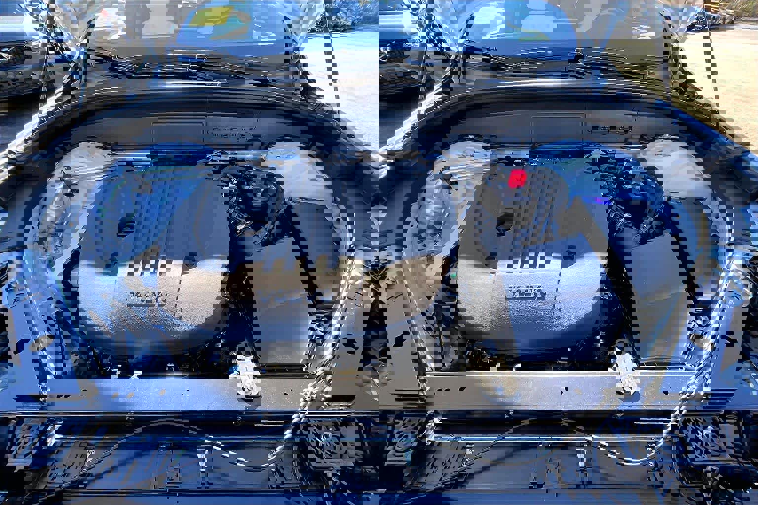 New 2026 Volvo XC60 B5 Plus w/ Protection Package Premier AWD/4WD image 14