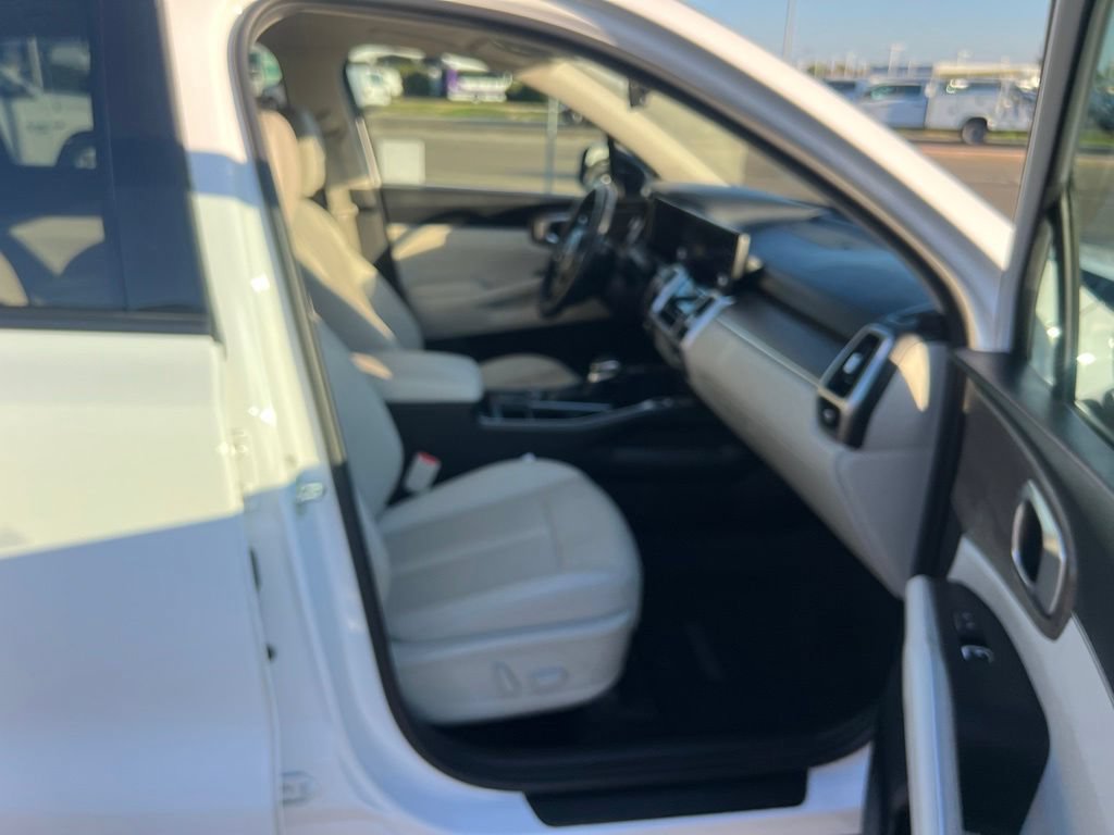 Used 2023 Kia Sorento EX w/ Panoramic Sunroof Package FWD image 34