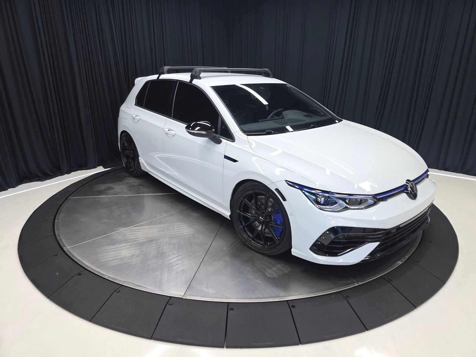 Used 2023 Volkswagen Golf 20th Anniversary Edition image 59