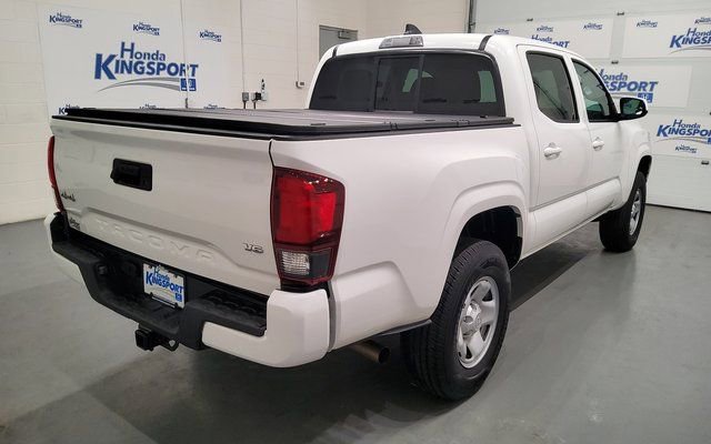 Used 2023 Toyota Tacoma SR image 3