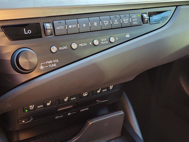 Used 2019 Lexus ES 350 w/ Luxury Package image 46