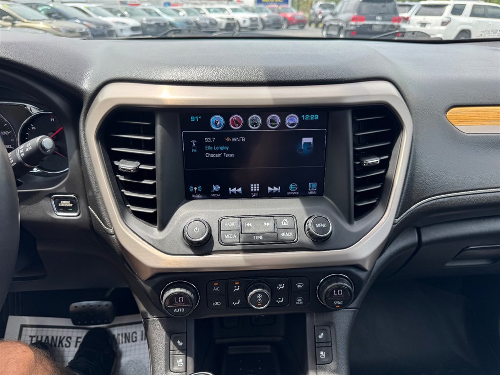 Used 2017 GMC Acadia Denali w/ Technology Package FWD image 15