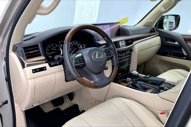 Used 2019 Lexus LX 570 4WD w/ Luxury Package image 14